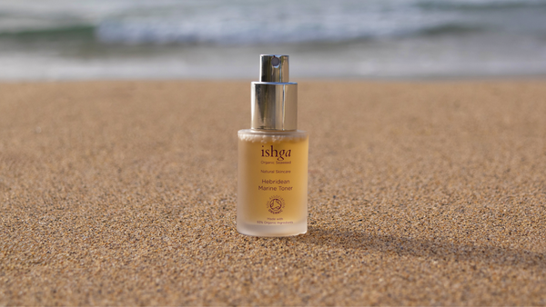 What does a toner do for the skin?