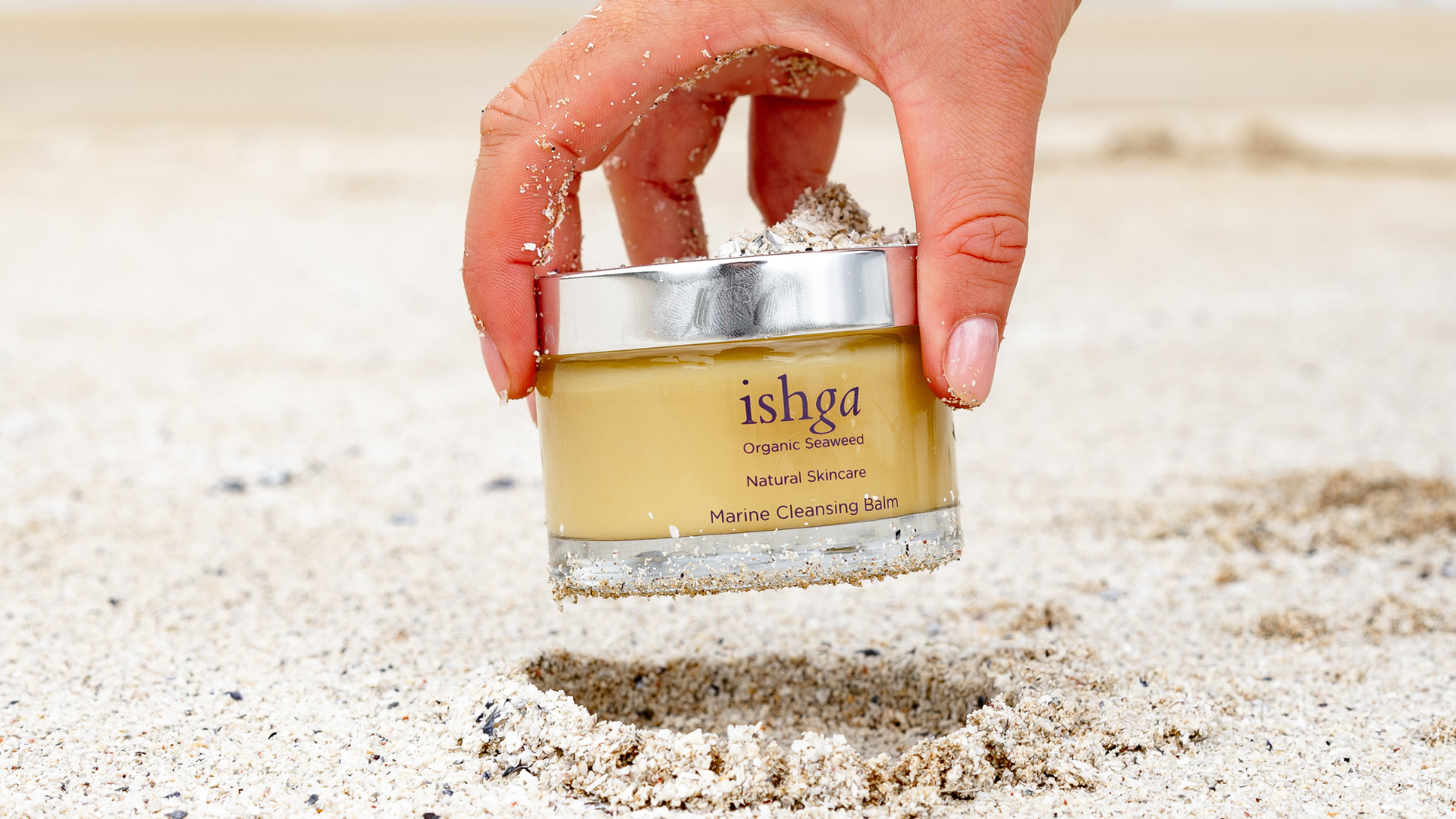 How environmental stress affects your skin - and how to support it naturally
