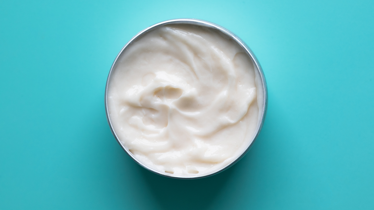 Glycerine: Discover how this ingredient helps keep your skin soft, smooth and healthy-looking